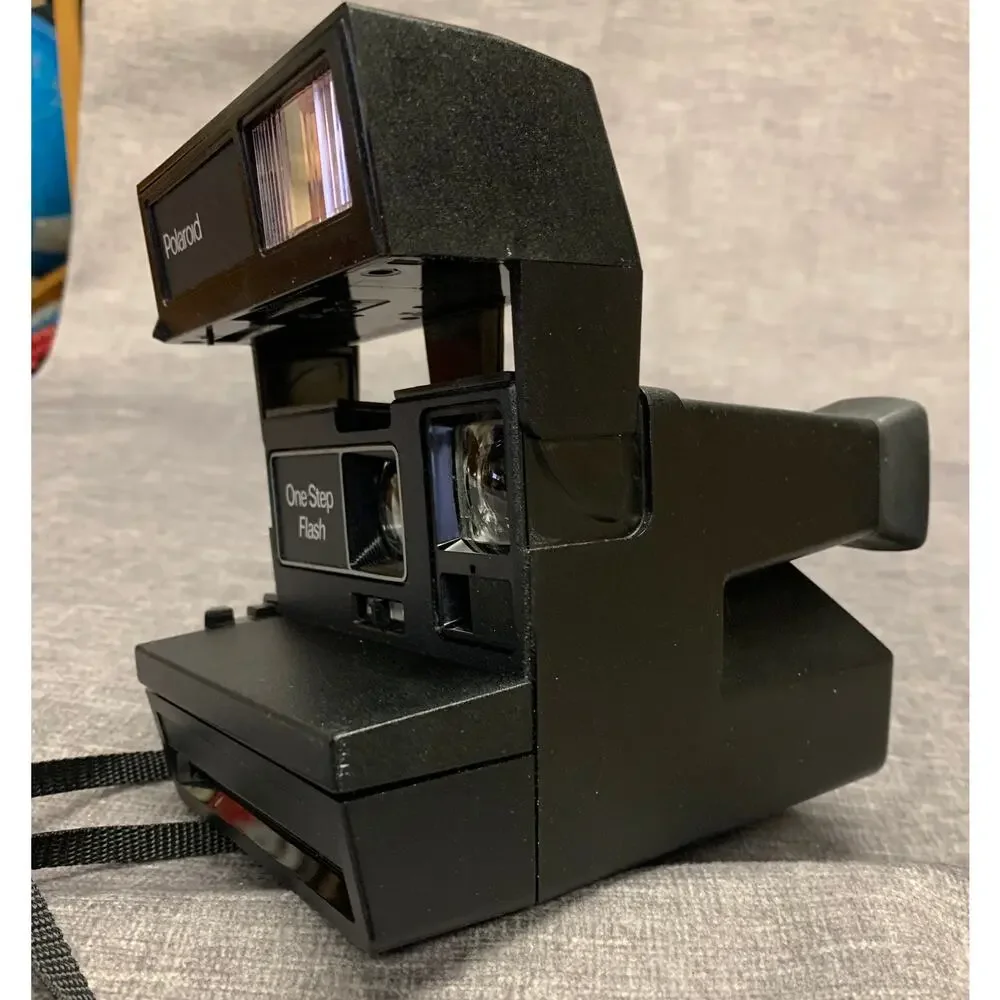Polaroid 600 One Step Instant Flash Camera - Tested - Guarantee not DOA